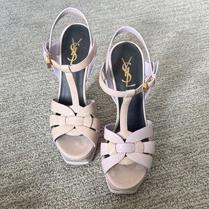 Saint Laurent Blush Patent Leather T-Strap Platform Sandals